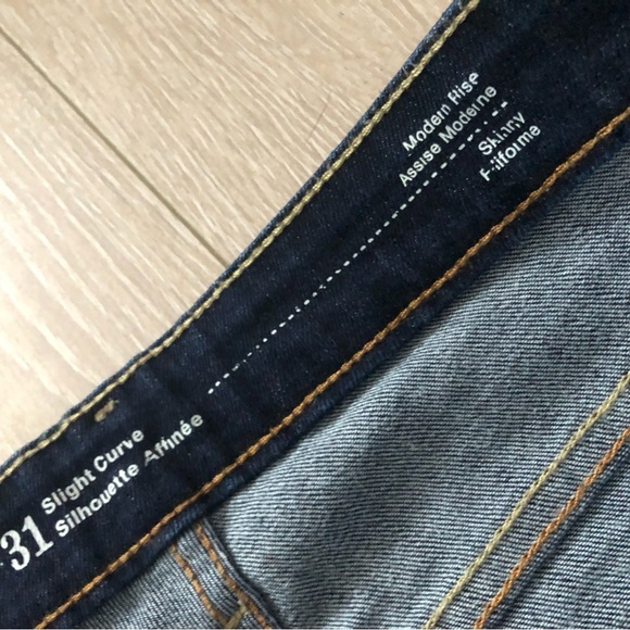 Levi’s Slight Curve Modern Rise Skinny Jeans in Indigo Size 31 - Picture 14 of 14